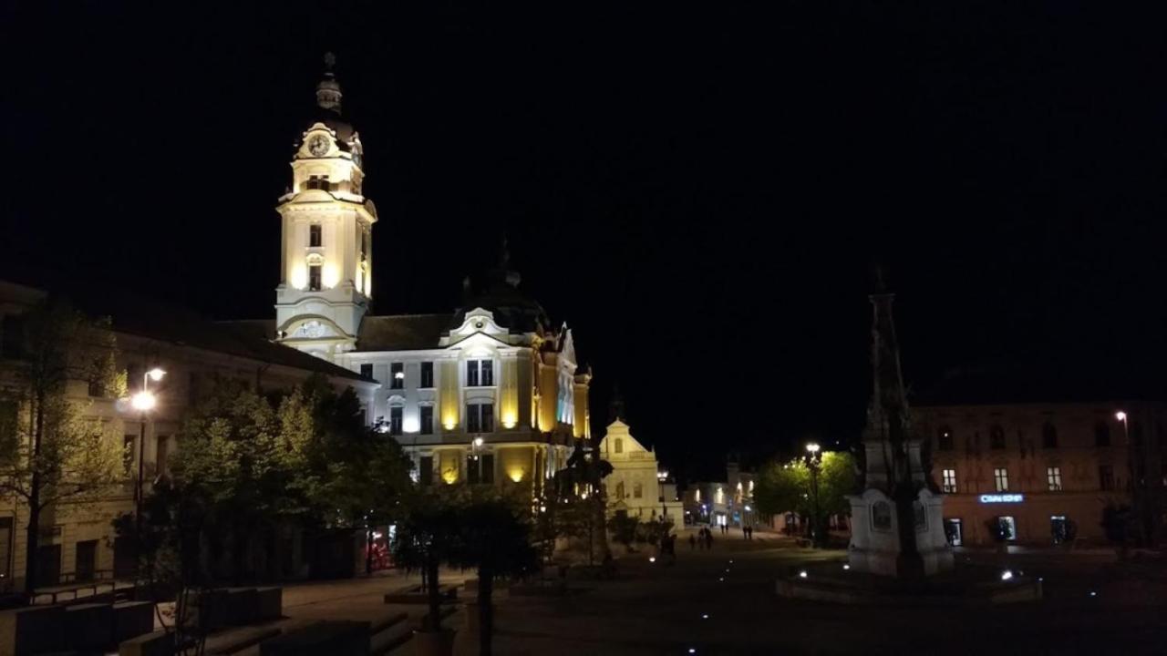 Fehérház Alkalmi Szálló Hotel Pécs Exterior foto